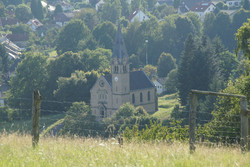 Blick auf Kirche Karlsbrunn